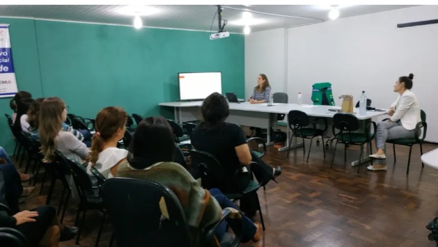Fila da Psicologia soma 6.613 registros em Foz; casos menos complexos são direcionados à Atenção Primária