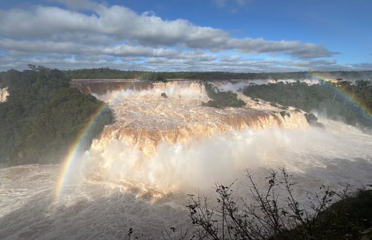 Cataratas do Iguaçu registram o maior volume do ano