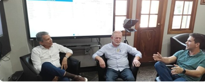 Reunião de trabalho aborda demandas e projetos para Foz do Iguaçu